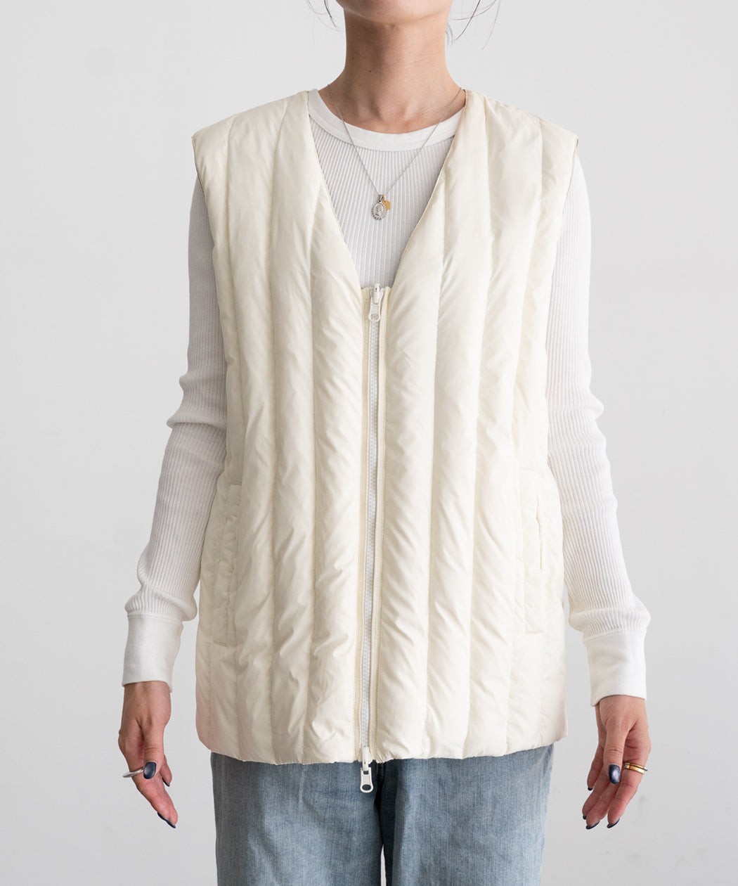 REVERSIBLE DAWN VEST