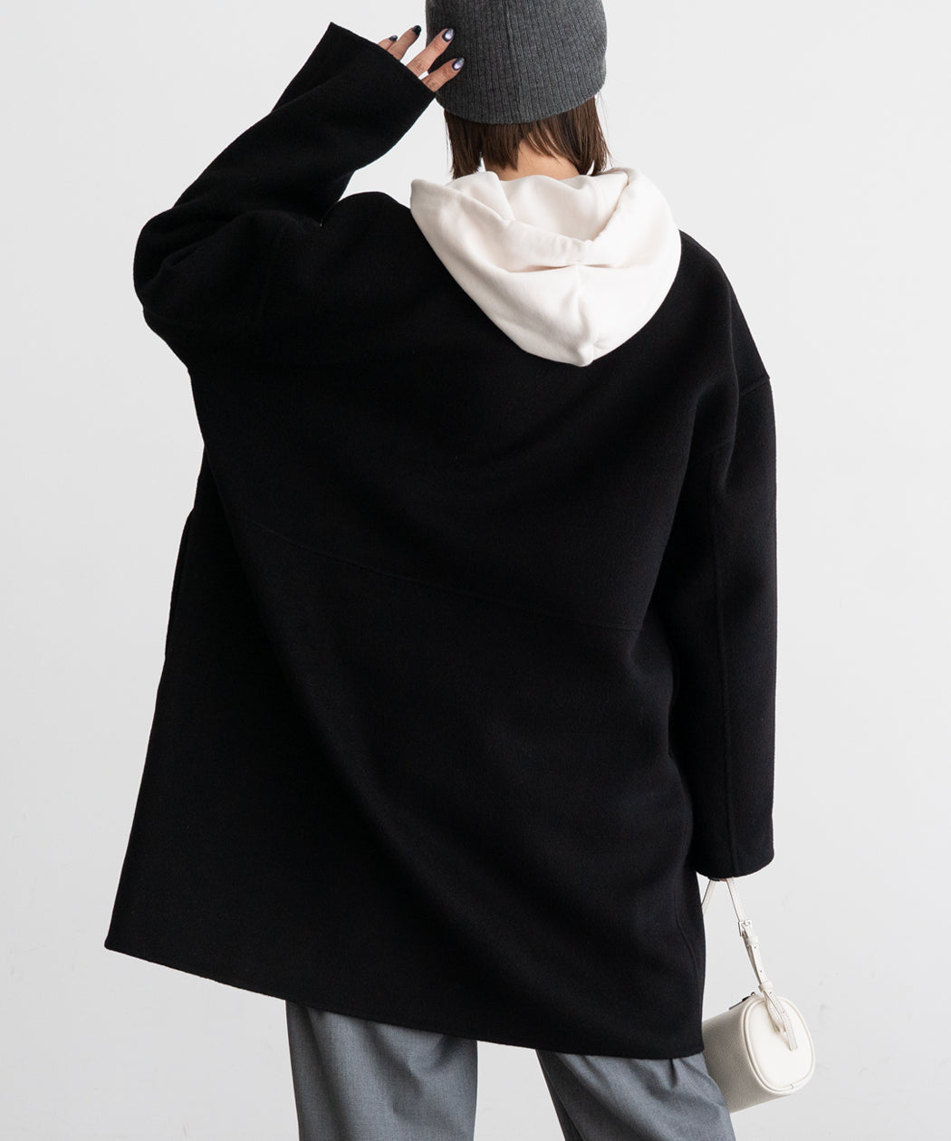 WOOL NO-COLLAR COAT