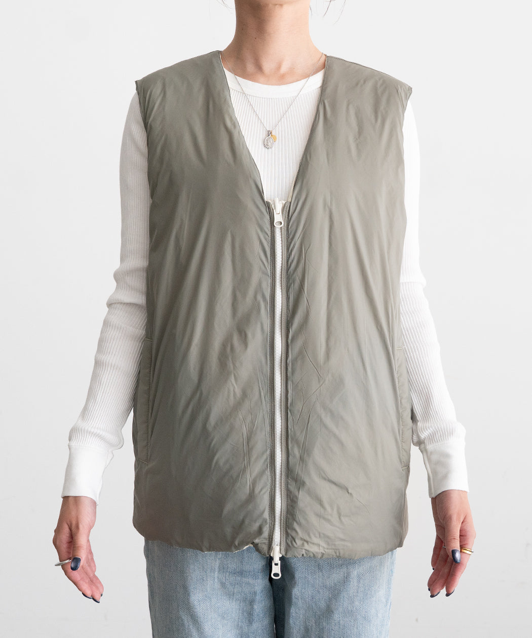 REVERSIBLE DAWN VEST