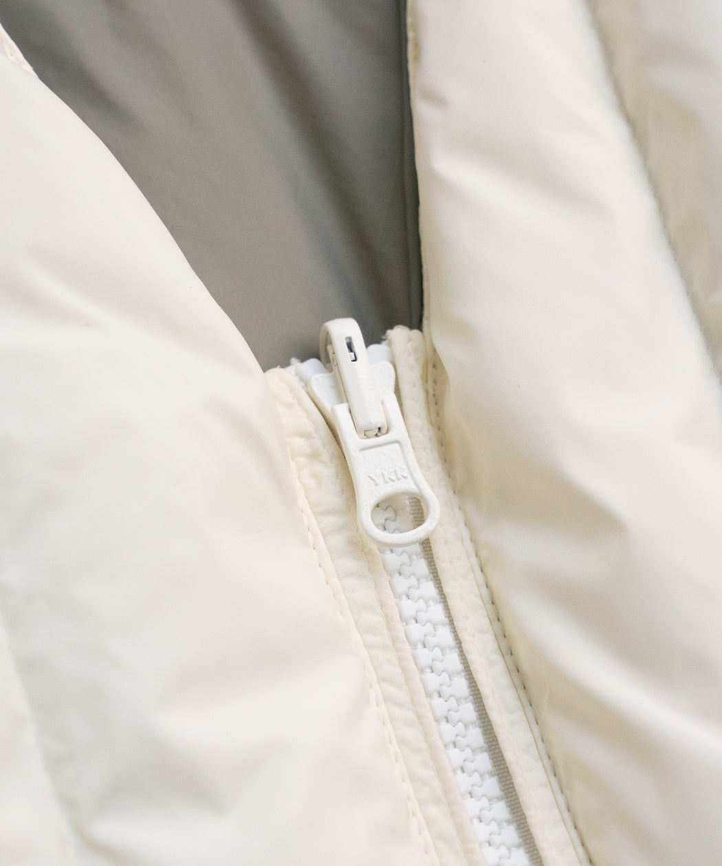 REVERSIBLE DAWN VEST
