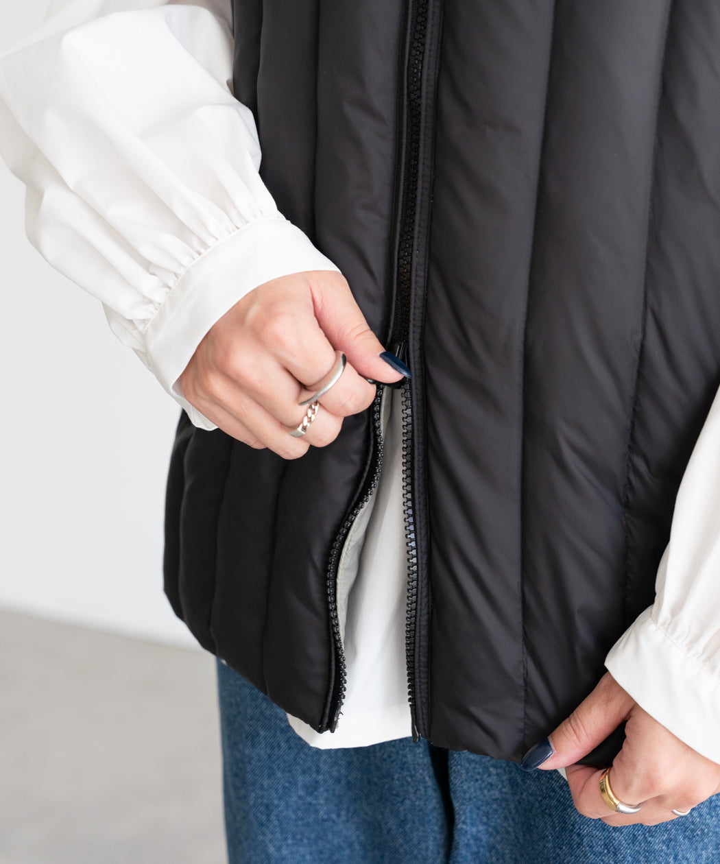 REVERSIBLE DAWN VEST