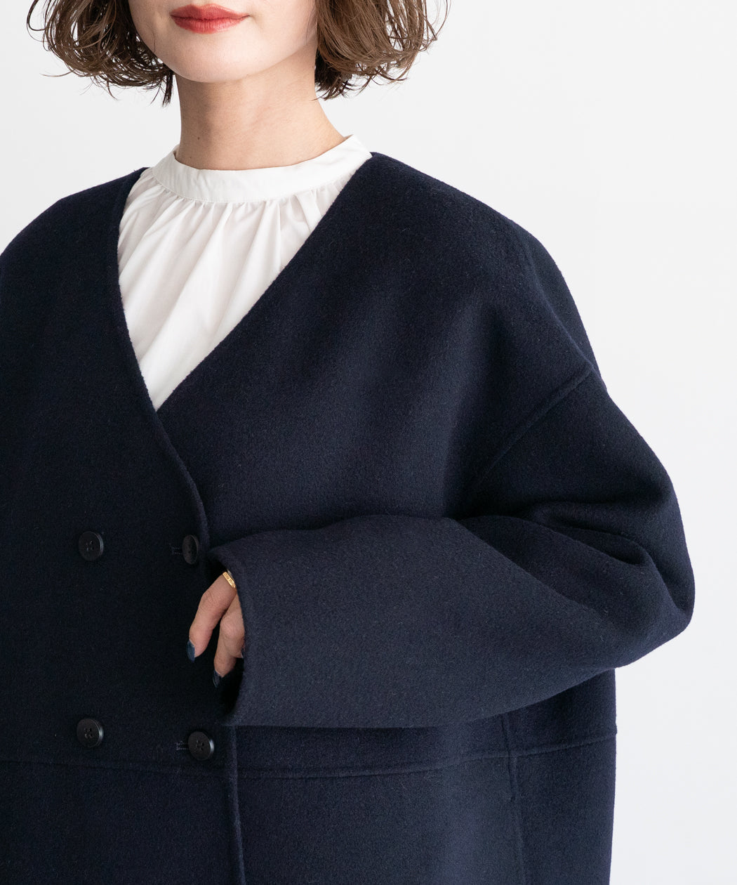 WOOL NO-COLLAR COAT
