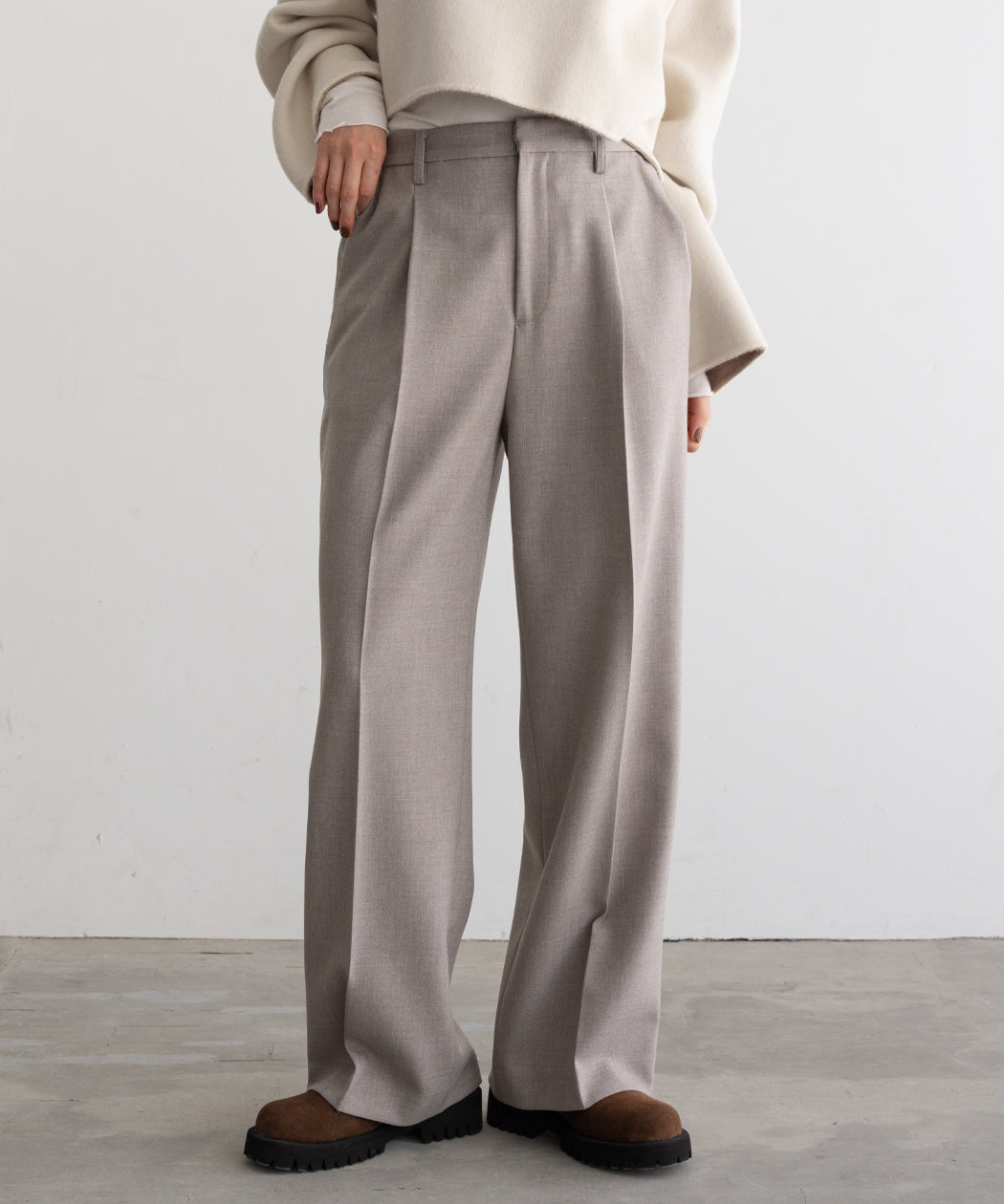 WIDE STRAIGHT PANTS