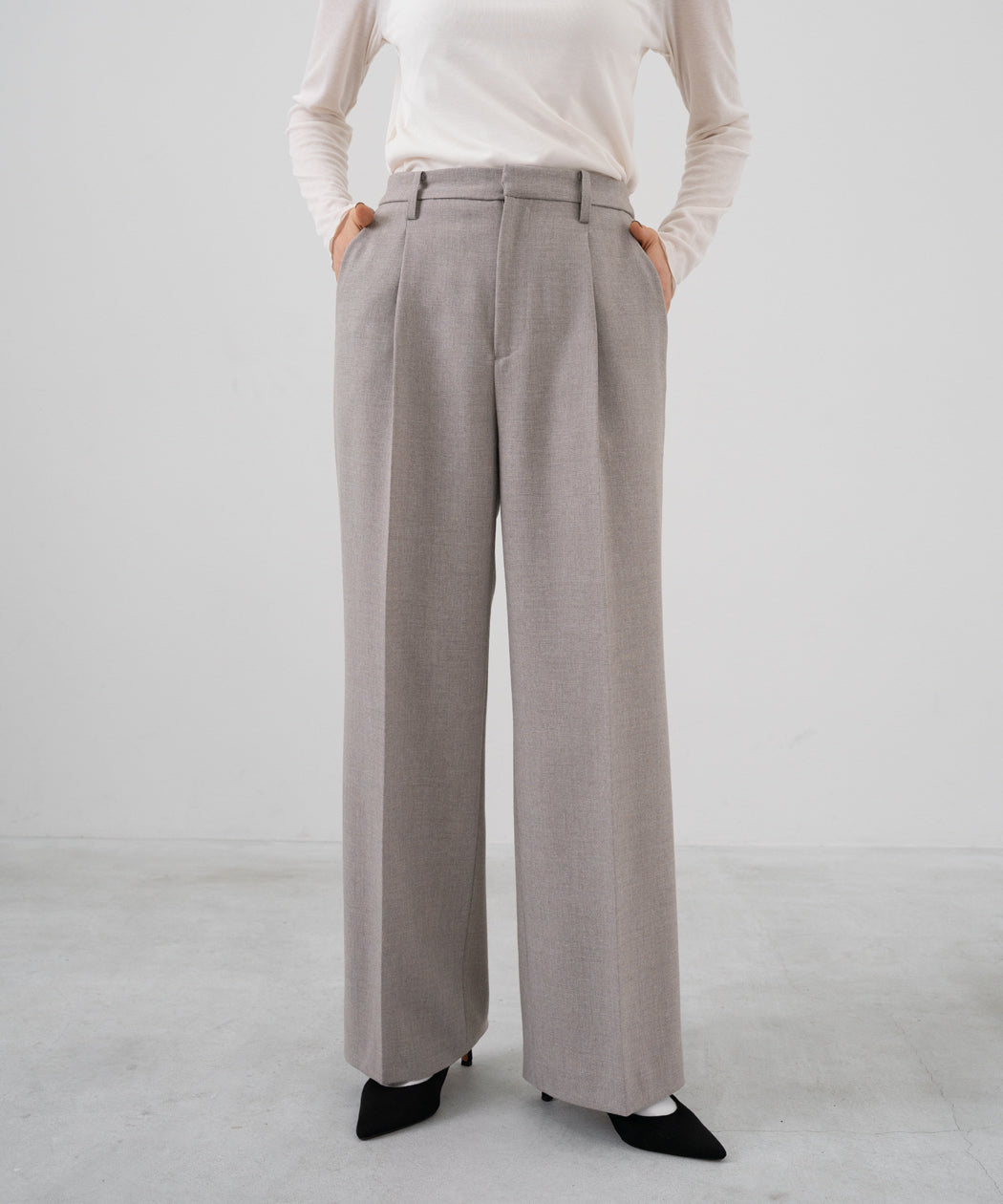 WIDE STRAIGHT PANTS