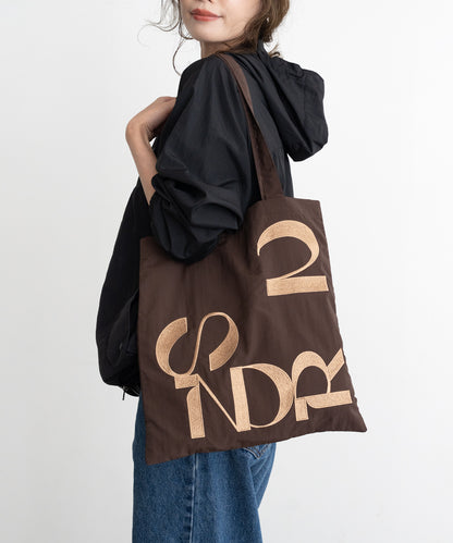 EMBROIDERED NYLON TOTE