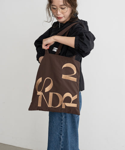 EMBROIDERED NYLON TOTE